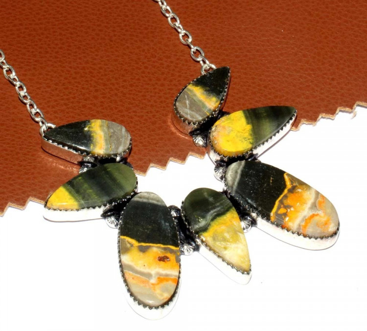 Ожерелье с камнем шмелиная яшма CNG-25142