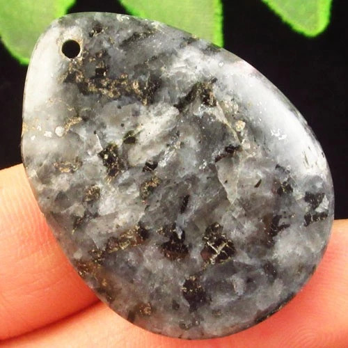 Подвеска с камнем ларвикит H98672