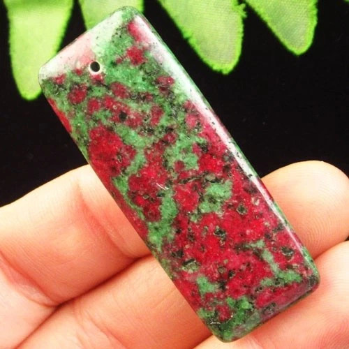 Подвеска с камнем фуксит H86025