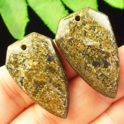 Подвески с камнем бронзит H64484