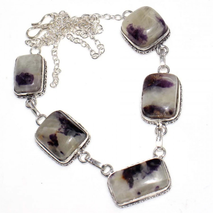 Ожерелье с камнем кеммерерит YES-80476