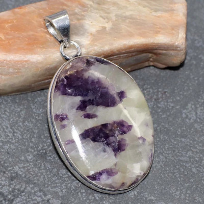 Подвеска с камнем кеммерерит YES-95532