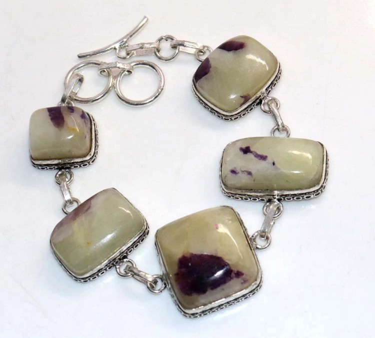 Браслет с камнем кеммерерит WOW-7305