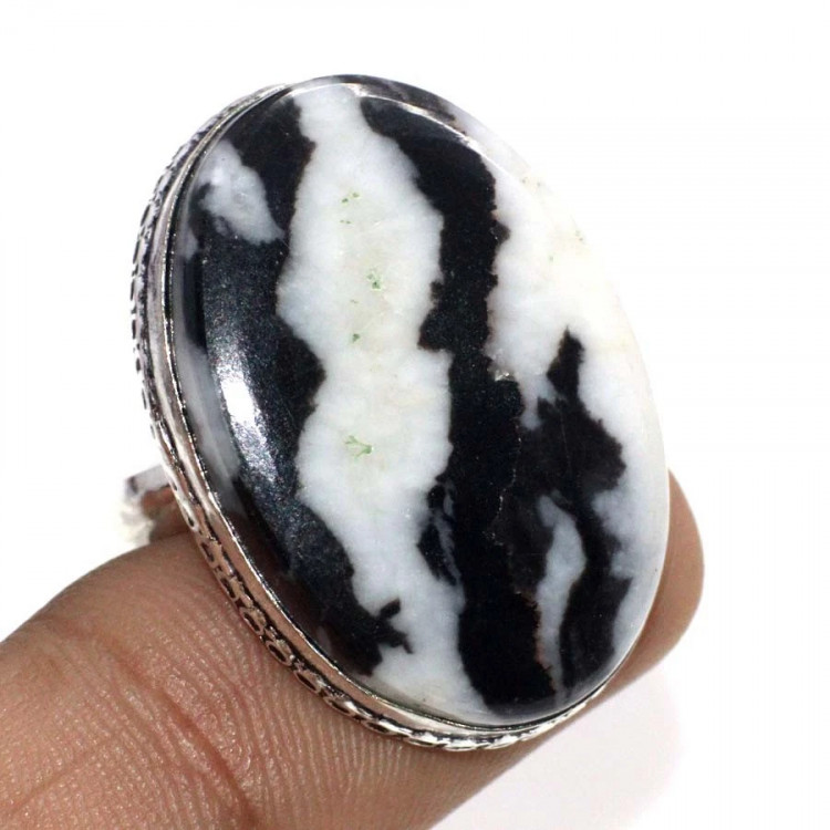 Кольцо с камнем белая бирюза, 19 размер YES-61712 Кольцо с камнем белая бирюза, 19 размер YES-61712