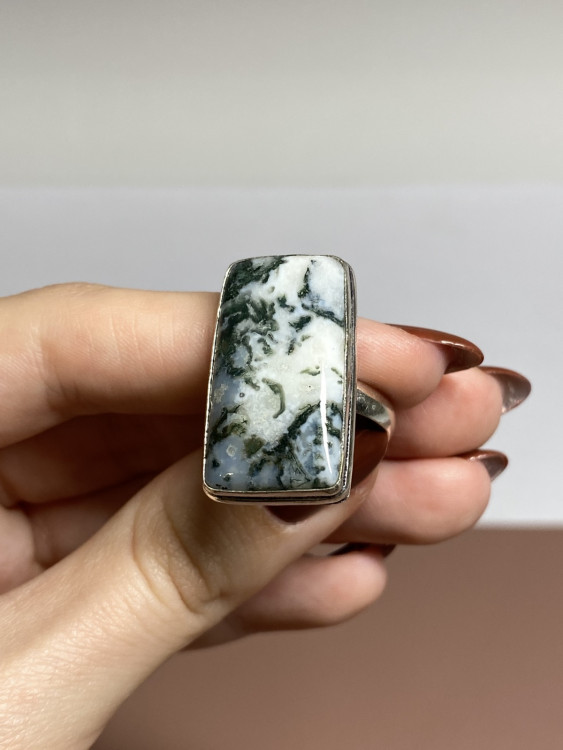 Кольцо с камнем моховой опал YES-73596