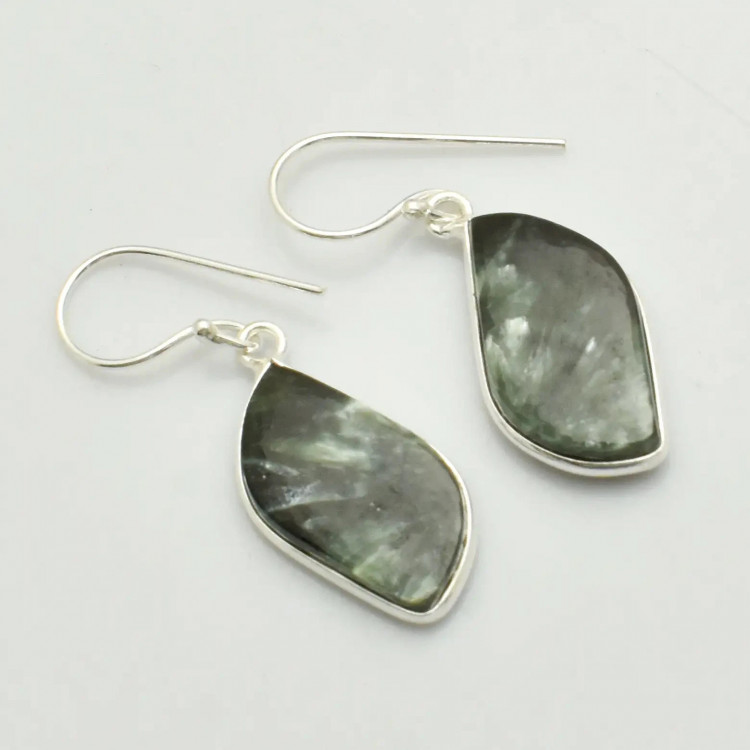 Серьги с камнем серафинит AE-70257