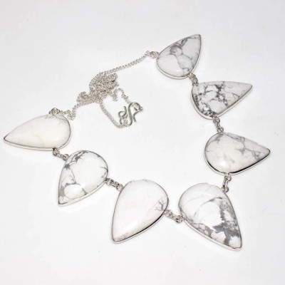 Ожерелье с камнем говлит YES-80057