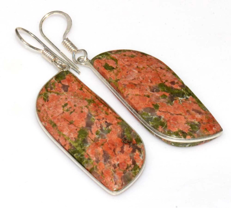 Серьги с камнем унакит CNG-33813