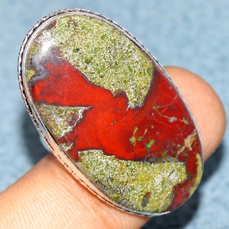 Кольцо с камнем яшма кровь дракона, 18.5 размер WOW-64416