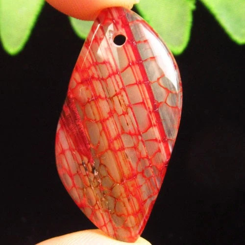 Подвеска с камнем агат вены дракона H79069