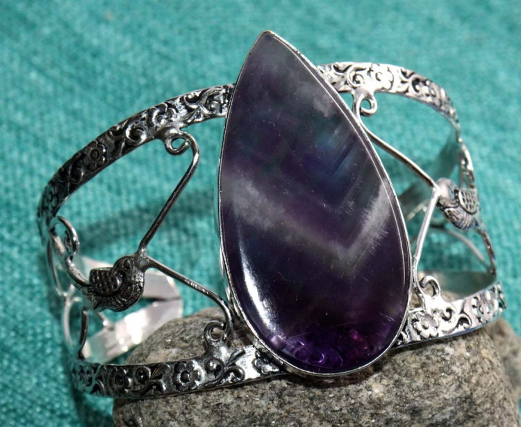 Браслет с камнем аметист YES-18446