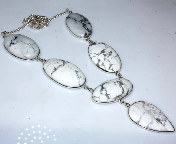 Ожерелье с камнем говлит CNG-36338